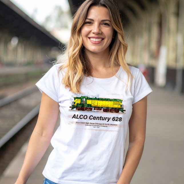 Camiseta Alco C-628 Locomotiva Diesel e bandeira americana (Alco C-628 aka Alco Century 628 Diesel Locomotive. Womens Basic T-Shirt)