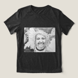 Camiseta Alegria (com desenho artístico autoral)