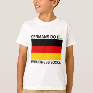 Camiseta Alemães Fazem Isso... Em Meias de Negócios