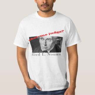 Camiseta Alfred E. Noumen: Que--Mim juiz?