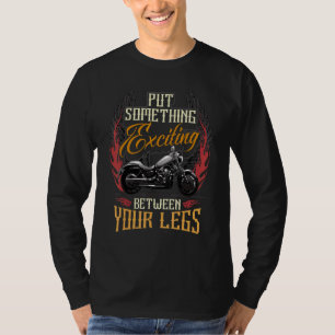 Camiseta Algo excitante entre as pernas
