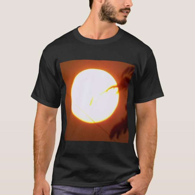 Camiseta Algodão De Massa Pesada Com Lua Completa E Encanta (Frente)