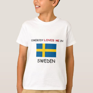 Camiseta Alguém ama-me na SUECIA