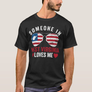 Camiseta Alguém Na Virgínia Ocidental Me Ama No Estado Da M