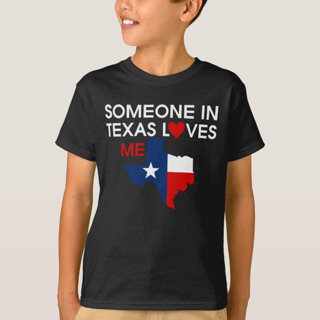 Camiseta Alguém no Texas me ama Deus abençoe Precioso (Frente)