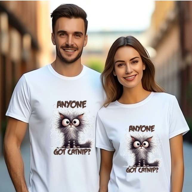 Camiseta Alguém Tem Apanhação? Crazy Cat Unisex (Criador carregado)