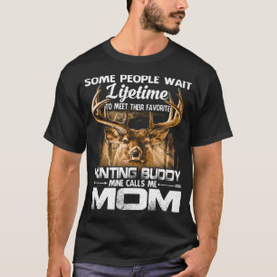 Camiseta Algumas Pessoas Esperam O Tempo De Vida Para Atend