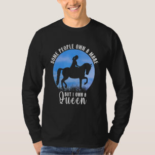 Camiseta Algumas Pessoas Possuem Uma Mare Mas Eu Possuo Uma