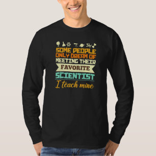 Camiseta Algumas Pessoas Só Sonham Em Cumprir O Seu L Favor