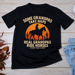 Camiseta Alguns Avôs Fazem Sonecas, Avôs de Verdade Cavalga