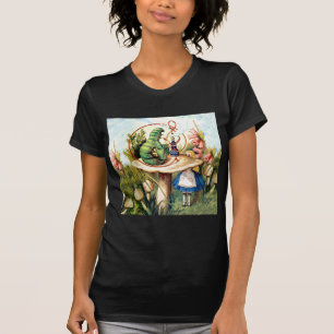 Camiseta Alice e Caterpillar no país das maravilhas