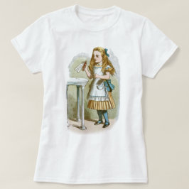 Camiseta Alice no Camiseiro das Maravilhas