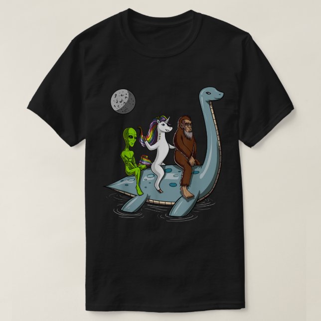Camiseta Alien Bigfoot Unicorn Nessie Adventure (Frente do Design)