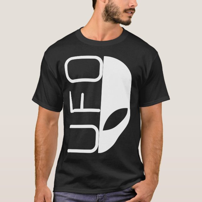 Camiseta Alien Invasion Half Face UFO Typography Design (Frente)