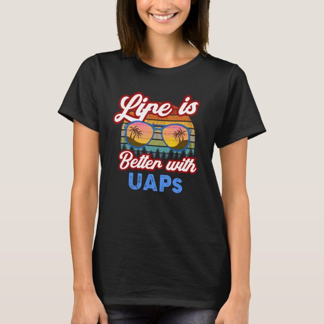 Camiseta Alien   With UAPs  Summer Saying (Frente)