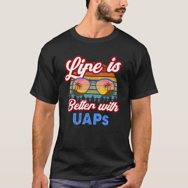 Camiseta Alien   With UAPs  Summer Saying (Frente)