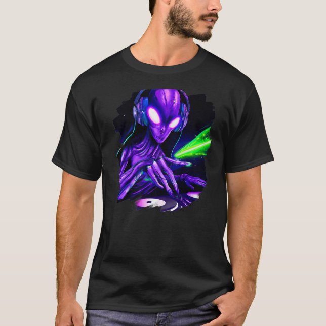 Camiseta Alienígena Cyborg DJ Robot Record Techno Music Leg (Frente)