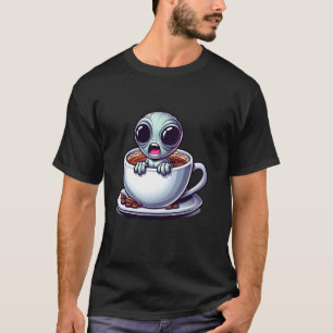 Camiseta Alienígena Fofo em Xícara de Café Cartoon Engraçad