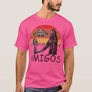 Camiseta Alienígena Vintage E Grande Aliança De Amizade Pé.