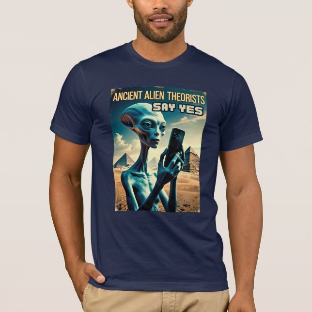 Camiseta Aliens Antigos da Funny Vintage (Frente)