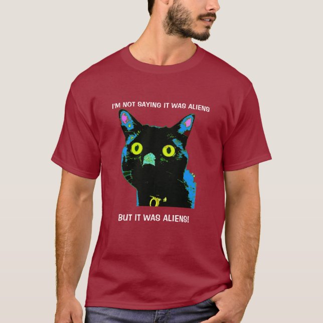 Camiseta Aliens do gato preto! t-shirt (Frente)