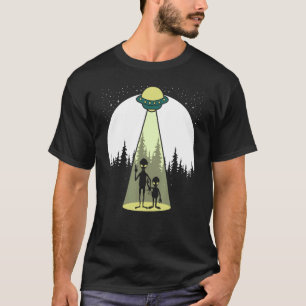 Camiseta Aliens Lua e Árvores Sequência Extraterrestre De O