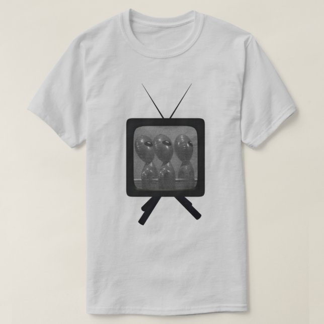 Camiseta Aliens on TV T-shirt (Frente do Design)