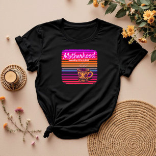 Camiseta Alimentado por café e amor Dia de as mães engraç