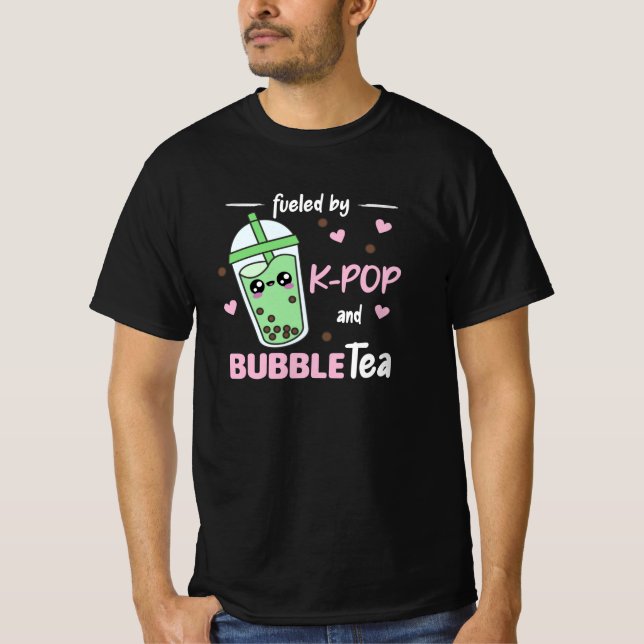 Camiseta Alimentado Por K-Pop E Bble Tea Kawaii Boba Tea (Frente)