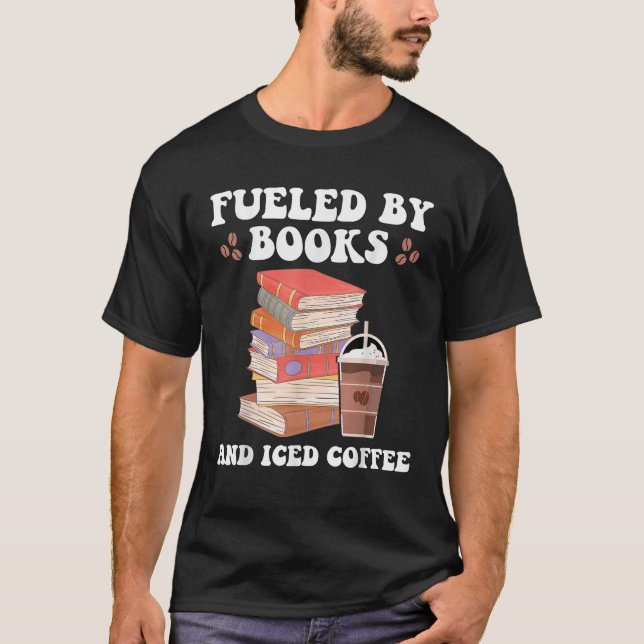 Camiseta Alimentado por Livros e Café Engraçado Lido (Frente)