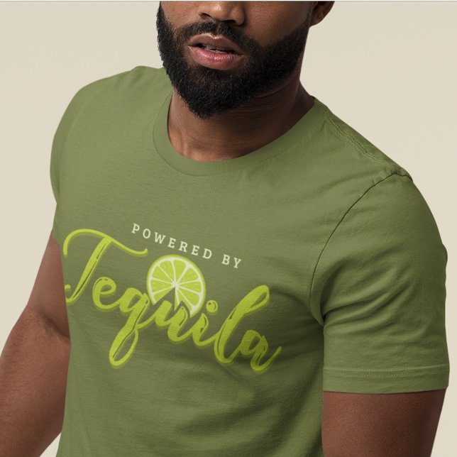 Camiseta Alimentado por Tequila Lima Verde Piada de Festa E (Funny Cute Bachelor Party Powered By Tequila Mens T-Shirt)