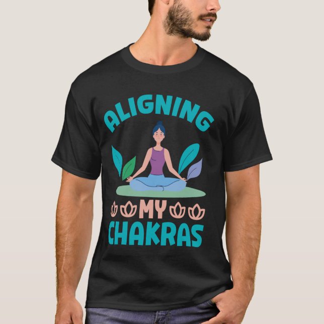 Camiseta Alinhamento da Meditação Chakras (Frente)