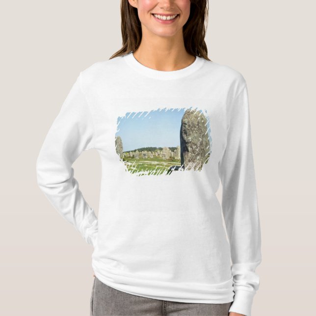 Camiseta Alinhamento de pedras eretas, megalítico (Frente)