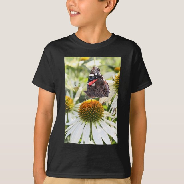 Camiseta Almirante Borboleta sobre Flor (Frente)