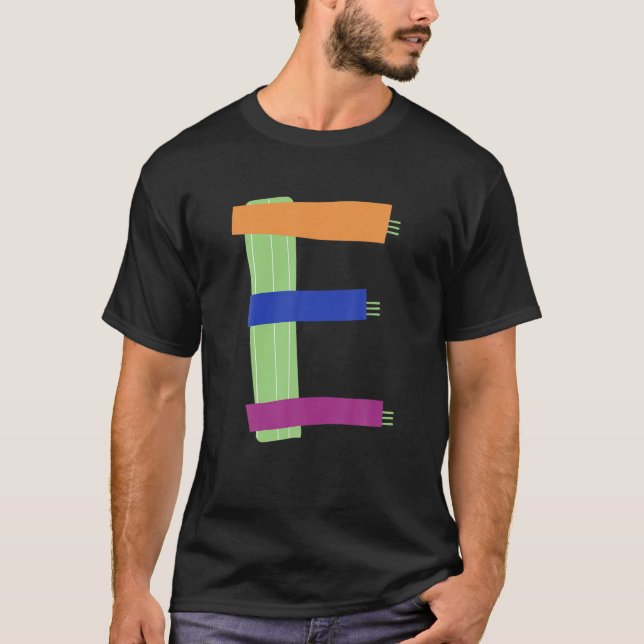 Camiseta Alphabet Whimsical - Letra E Tipografia - Caracter (Frente)