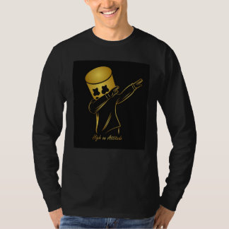 Camiseta Alta atitude em t-shirt preta