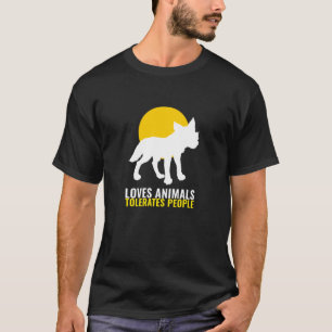 Camiseta Ama Animais Tolera Pessoas