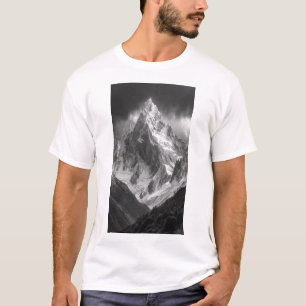 Camiseta Ama Dabinaire Summit AI Art Shirt