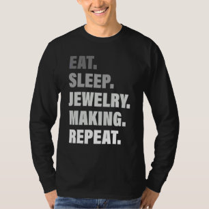 Camiseta Ama Processo Repetido Comer Dormir Fabricação de J