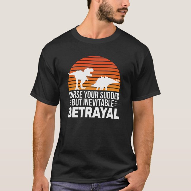 Camiseta Amaldiçoe Sua Vintagem Traial Súbita, Mas Inevitáv (Frente)