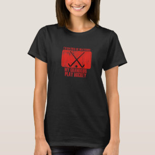 Camiseta Amando em vez de assistir aos netos jogarem hóquei