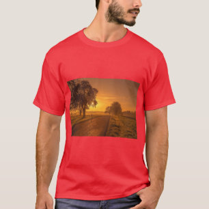 Camiseta Amanhecer Nebuloso na Montanha