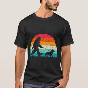 Camiseta Amante de Sasquatch Retro Doxie Cão Vienense Andad