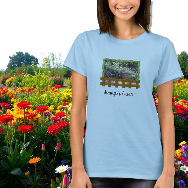 Camiseta amante pessoal de jardinagem bonito (Pretty gardening plant garden lover personal T-Shirt. You can add your own name to personalize.)