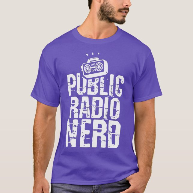 Camiseta Amantes de Rádio Nerd de Rádio Públicos Encantados (Frente)