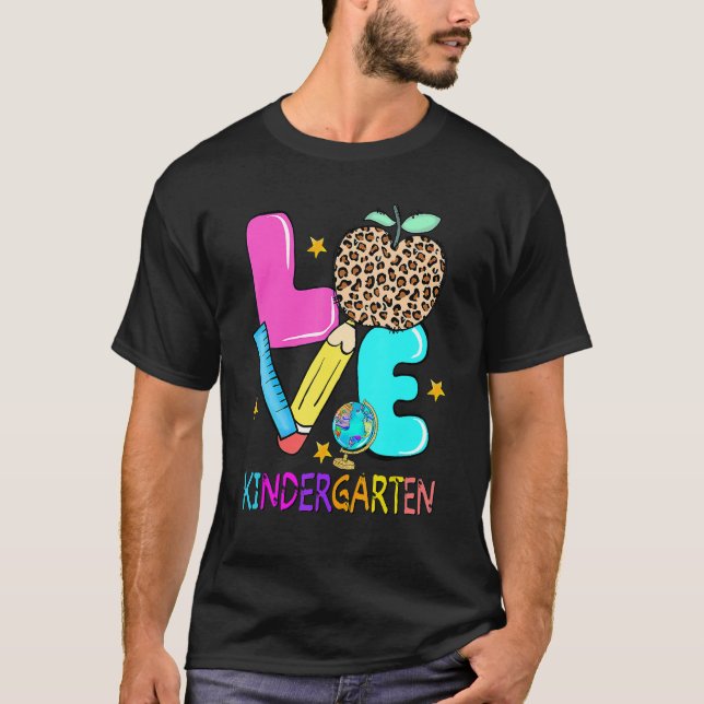 Camiseta Amar Jardim de Infância Primeiro Dia De Volta Ao P (Frente)