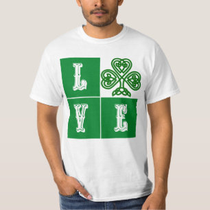 Camiseta Ame Corações Celtas de Shamrock