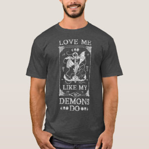 Camiseta Ame-Me Como Os Meus Demônios Fazem A Igreja Satâ