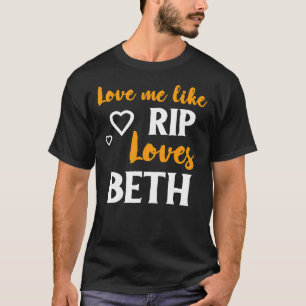 Camiseta Ame-Me Como Rip Loves Beth Yellowstone Classic T-