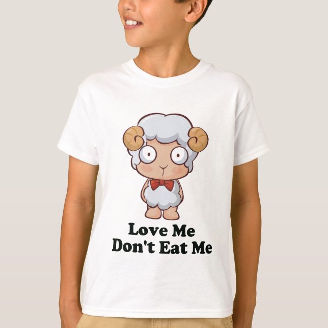 Camiseta Ame-me Não Coma Design de Ovelha (Frente)